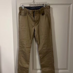 Perry Ellis Slim Fit Khaki Chino Pants (32x32)